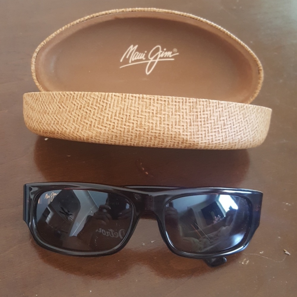 Maui Jim womens "lava flow" sunglasses